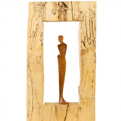 Mann im Raum - Kirsche, Ahorn