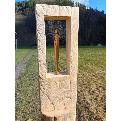 Mensch im Raum - Linde, Kirschbaumholz