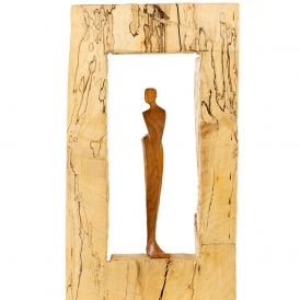 Mann im Raum - Kirsche, Ahorn Mann im Raum - Kirsche, Ahorn